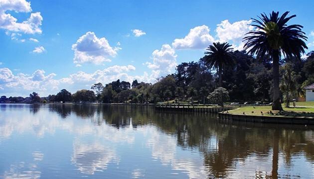 Central Lake Хамилтън Екстериор снимка